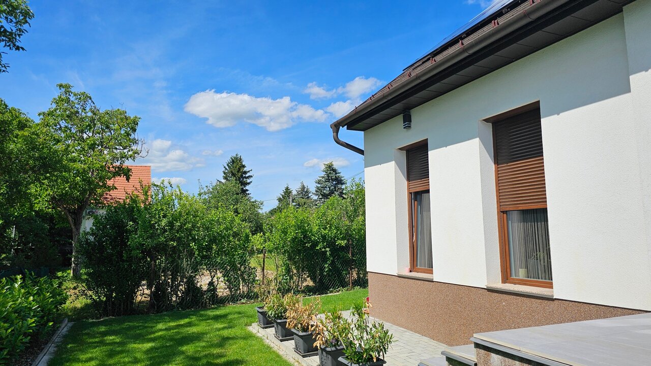 Eladó családi ház Keszthely - 137 m², újszerű, A++